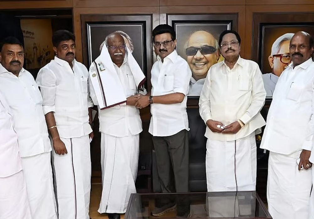 Former MP Anwar Raja joins DMK