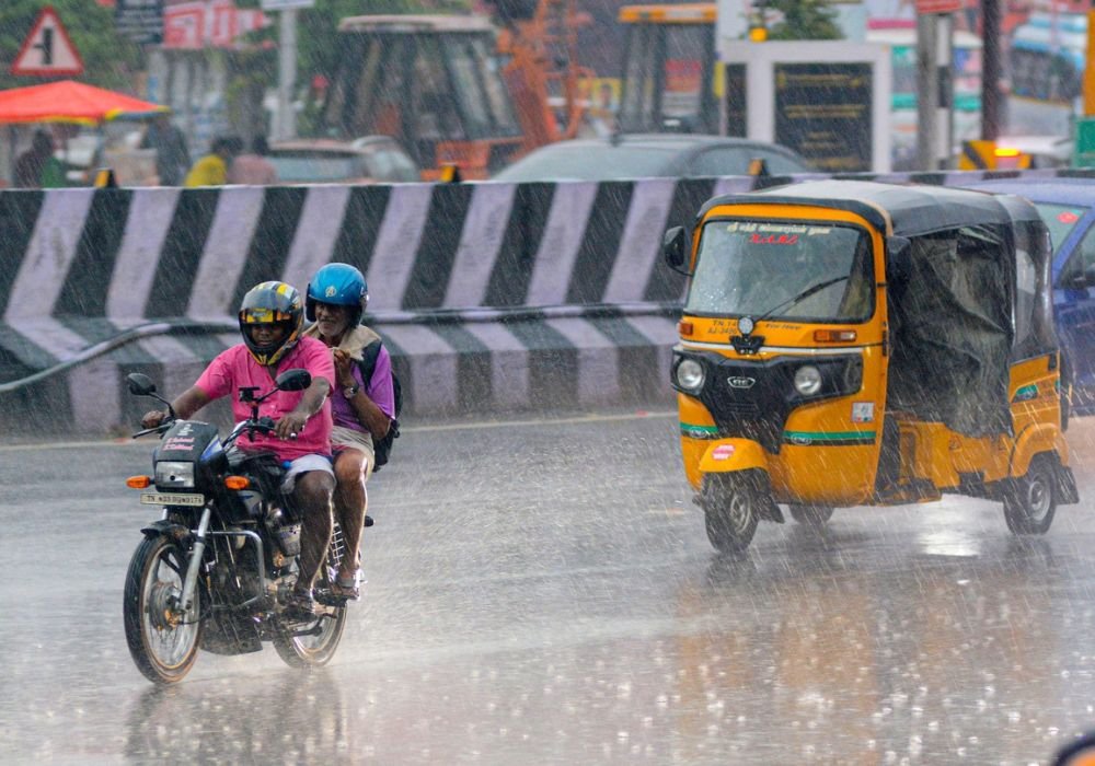 Yellow alert for heavy rain in 2 districts of Tamil Nadu