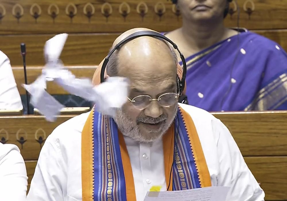 Bill to remove PM and CM introduced in parliament