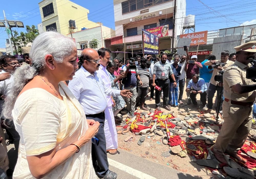 Karur stampede death Union Minister Nirmala Sitharaman reviews