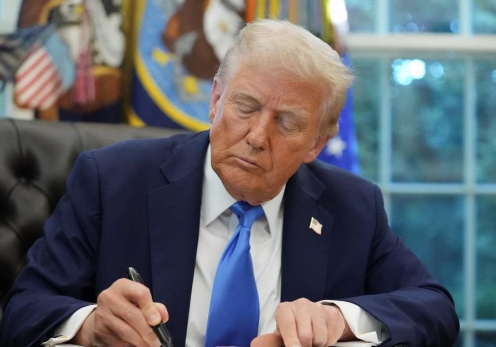 H-1B visa fee hiked to Rs 88 lakh - Trump