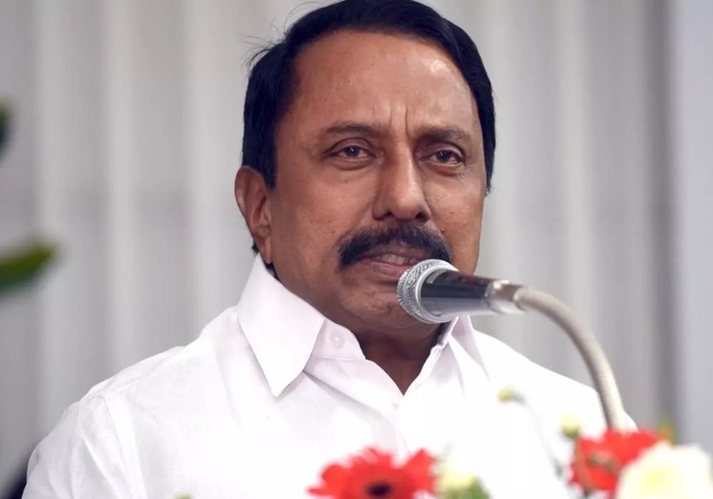 ADMK symbol - Sengottaiyan's letter to Election Commission!