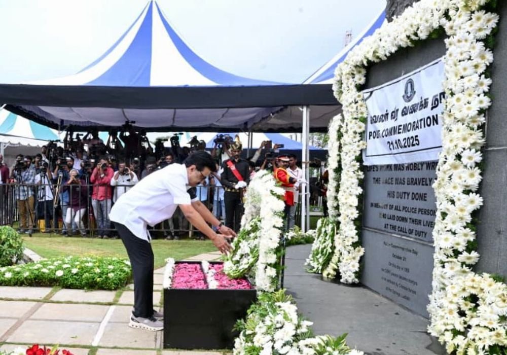 CM pays homage at the Police Memorial