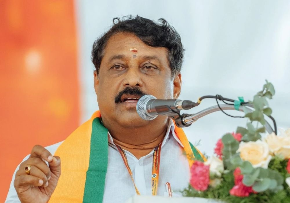 glory of brave warrior queen Velu Nachiyar shall prevail - Nainar