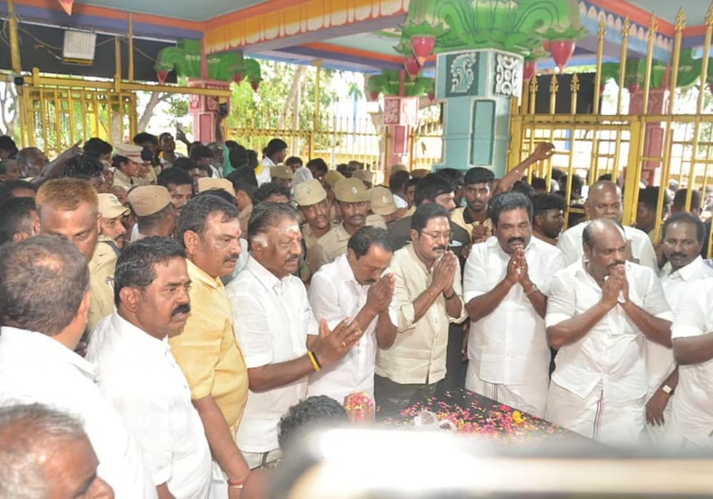 OPS – Sengottaiyan – TTV jointly pay tribute to Pasumpon Thevar