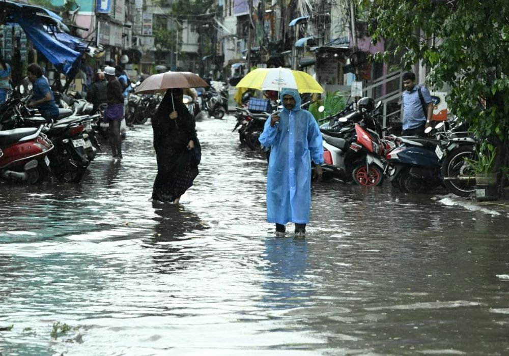 Government orders commissioners to be on duty 24 hours a day