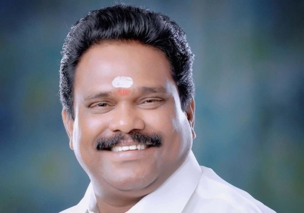 Former MLA Bhaskar suddenly quits ADMK