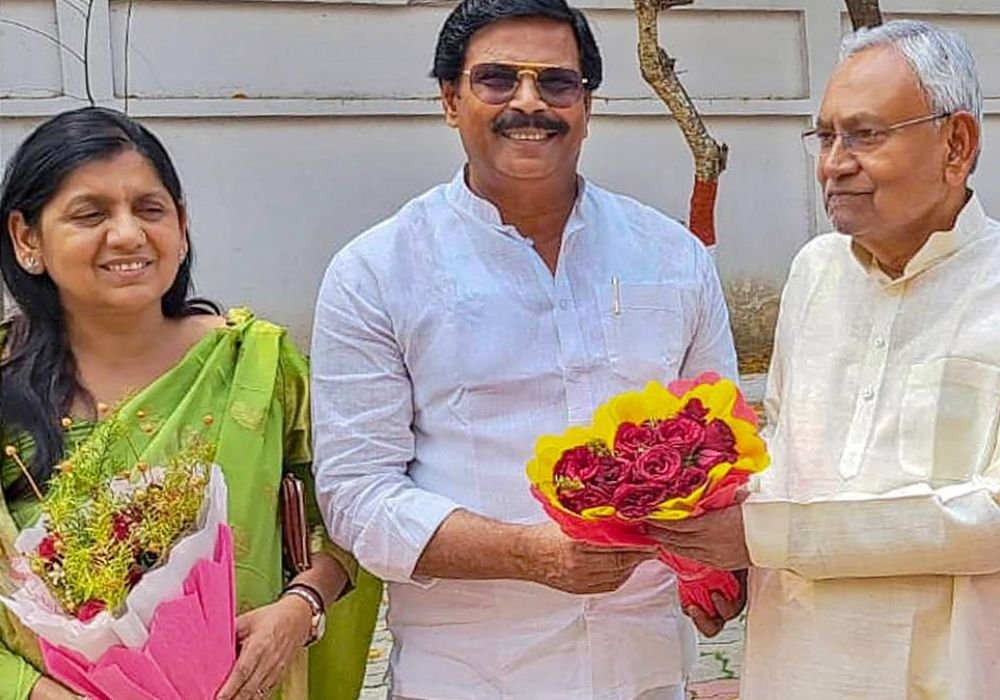 JDU candidate Anant Singh, who was in jail in a murder case, wins!