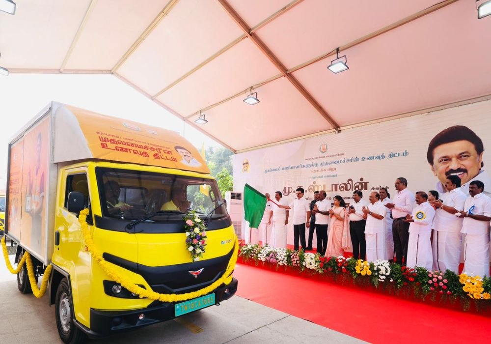 CM launches free food scheme for sanitation workers