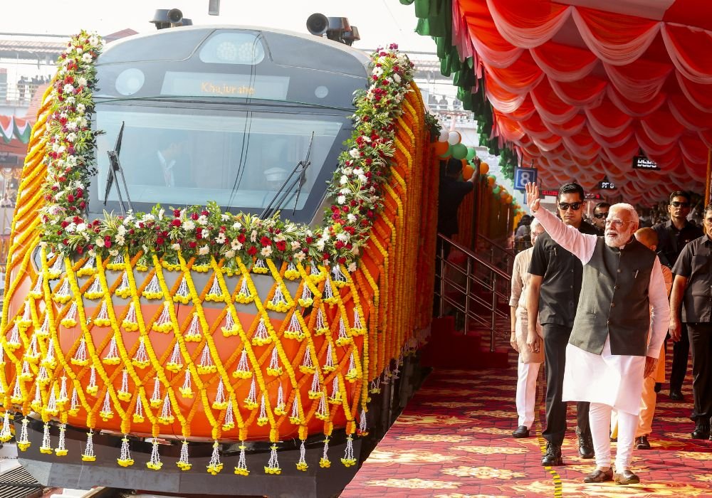 4 new Vande Bharat train: PM Modi launches!