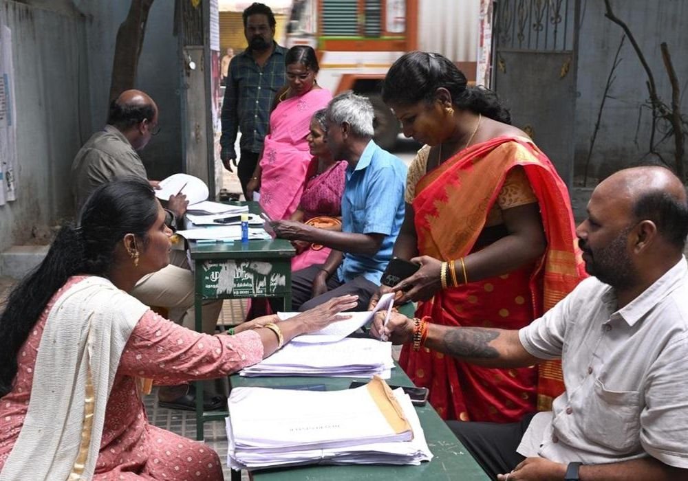 Announcement of special camp dates for voter registration!