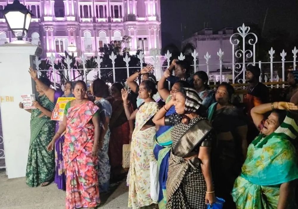 sanitation workers a protest at midnight !