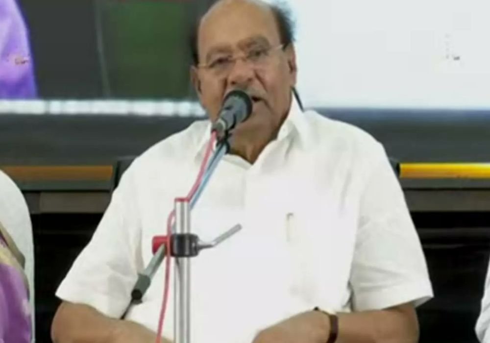 You cannot reach your destination by traveling in available vehicles - Ramadoss