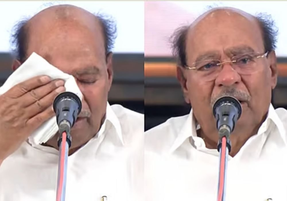 Ramadoss broke down in tears on the general council stage!