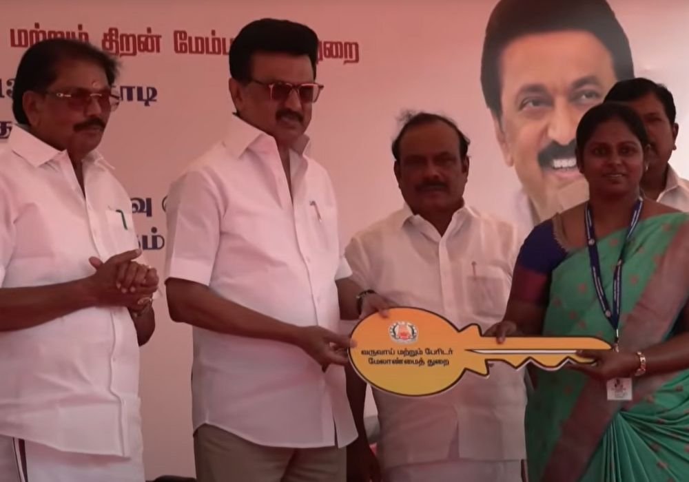 Subsidized e-scooter scheme: CM launched the program!