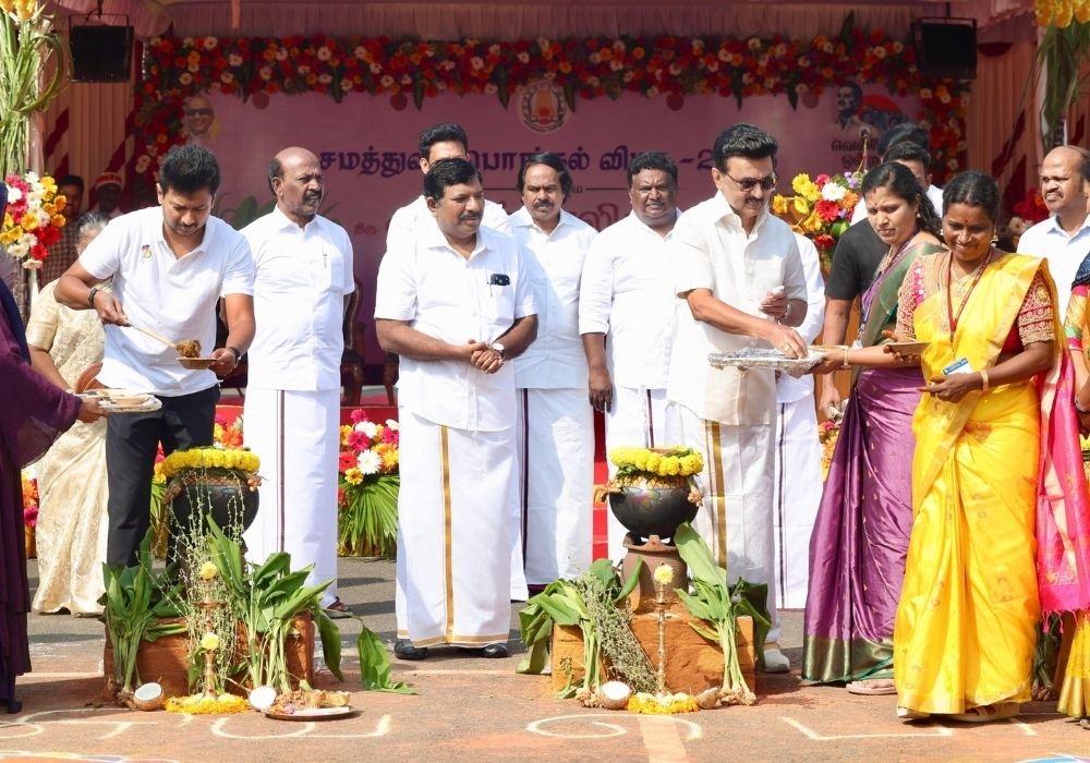 Pongal celebrations at the Secretariat - CM stalin participates!