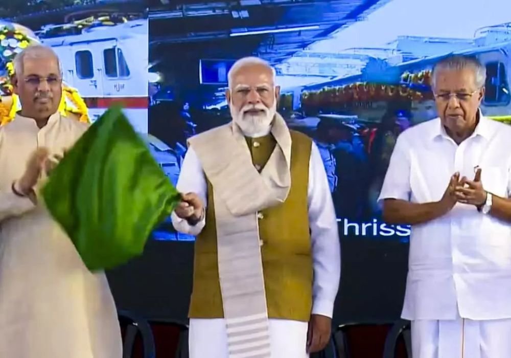 PM Modi inaugurate 3 Amrit Bharat train in Thiruvananthapuram.