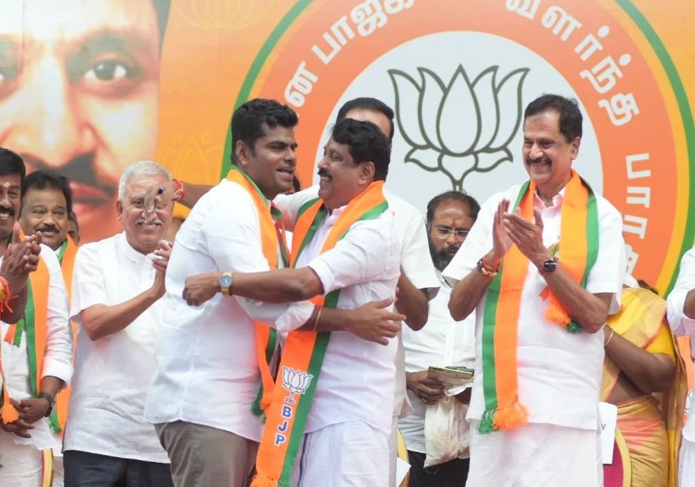 Tamil Nadu BJP leader Nainar Nagendran and Annamalai are traveling to Delhi today.