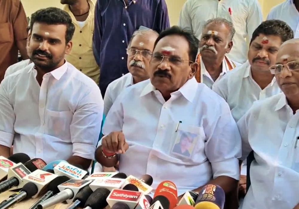 TTV Dhinakaran in ADMK alliance - Sellur Raju welcome the move