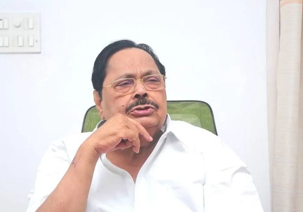 Minister Duraimurugan admitted to hospital
