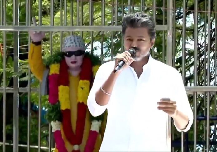 Cylinder issue: Stalin sir can we go to Delhi and insist? - Vijay